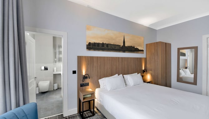 Radisson Blu Hotel, Perth - Superior Room