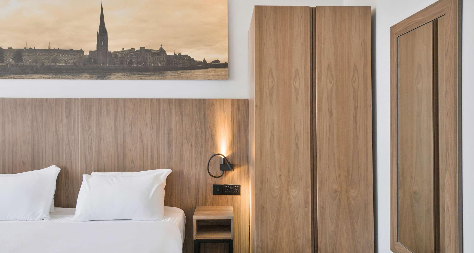 Radisson Blu Hotel, Perth - Superior Room