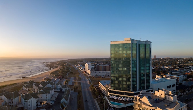 Radisson Blu Hotel, Port Elizabeth - Hotel Exterior
