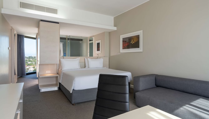 Radisson Blu Hotel, Port Elizabeth - Premium Room with ocean view