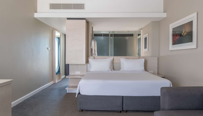 Radisson Blu Hotel, Port Elizabeth - Premium Room with ocean view