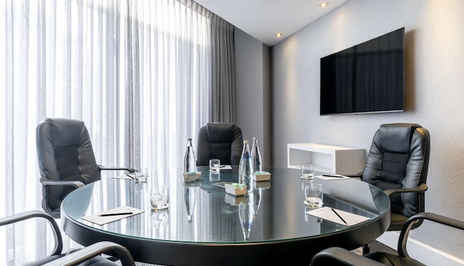 Humewood Beach Suite