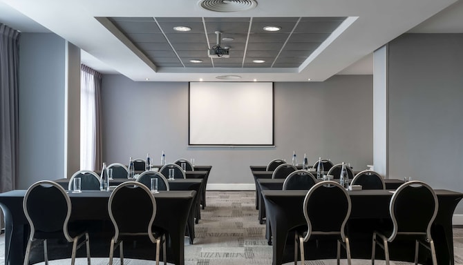 Sardinia Beach Suite & Kings