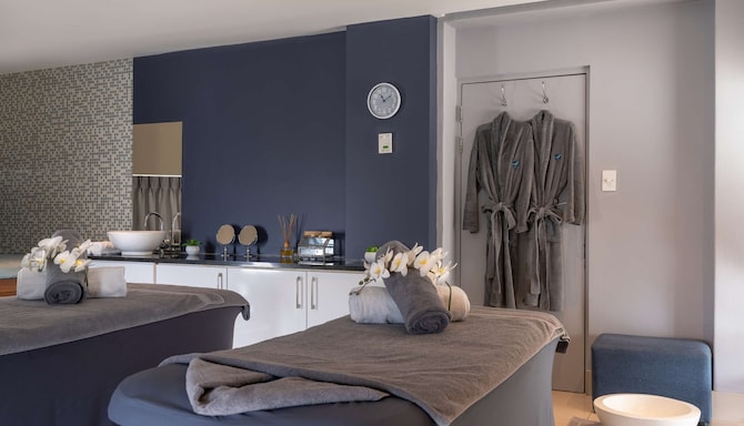 Radisson Blu Hotel, Port Elizabeth - Amani Spa Couples Therapy Room