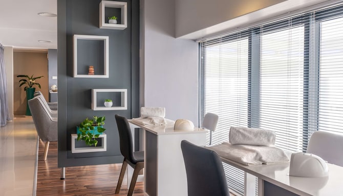 Radisson Blu Hotel, Port Elizabeth - Amani Spa Manicure Area