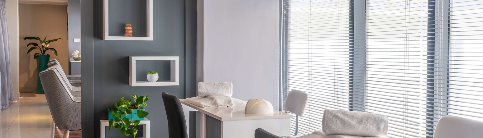 Radisson Blu Hotel, Port Elizabeth - Amani Spa Manicure Area