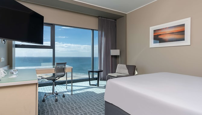 Radisson Blu Hotel, Port Elizabeth - Junior Suite with ocean view