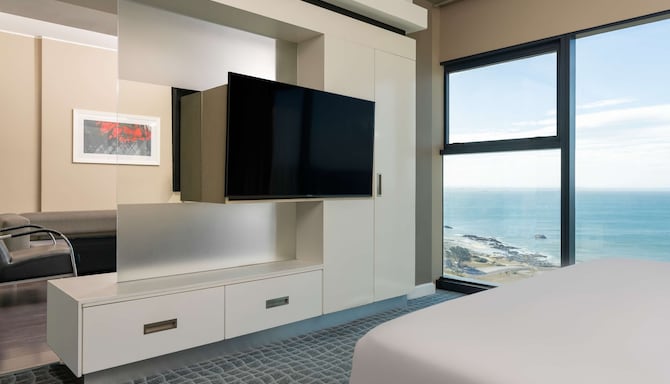 Radisson Blu Hotel, Port Elizabeth - Junior Suite with ocean view