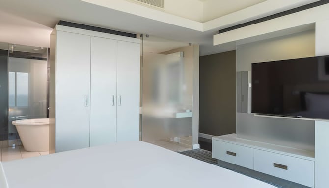 Radisson Blu Hotel, Port Elizabeth - Junior Suite with ocean view
