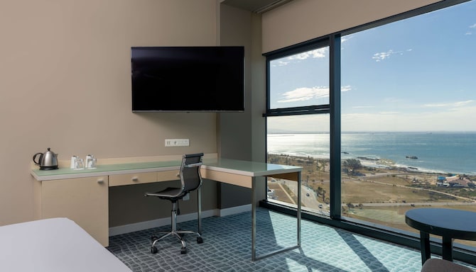 Radisson Blu Hotel, Port Elizabeth - Superior Room with ocean view