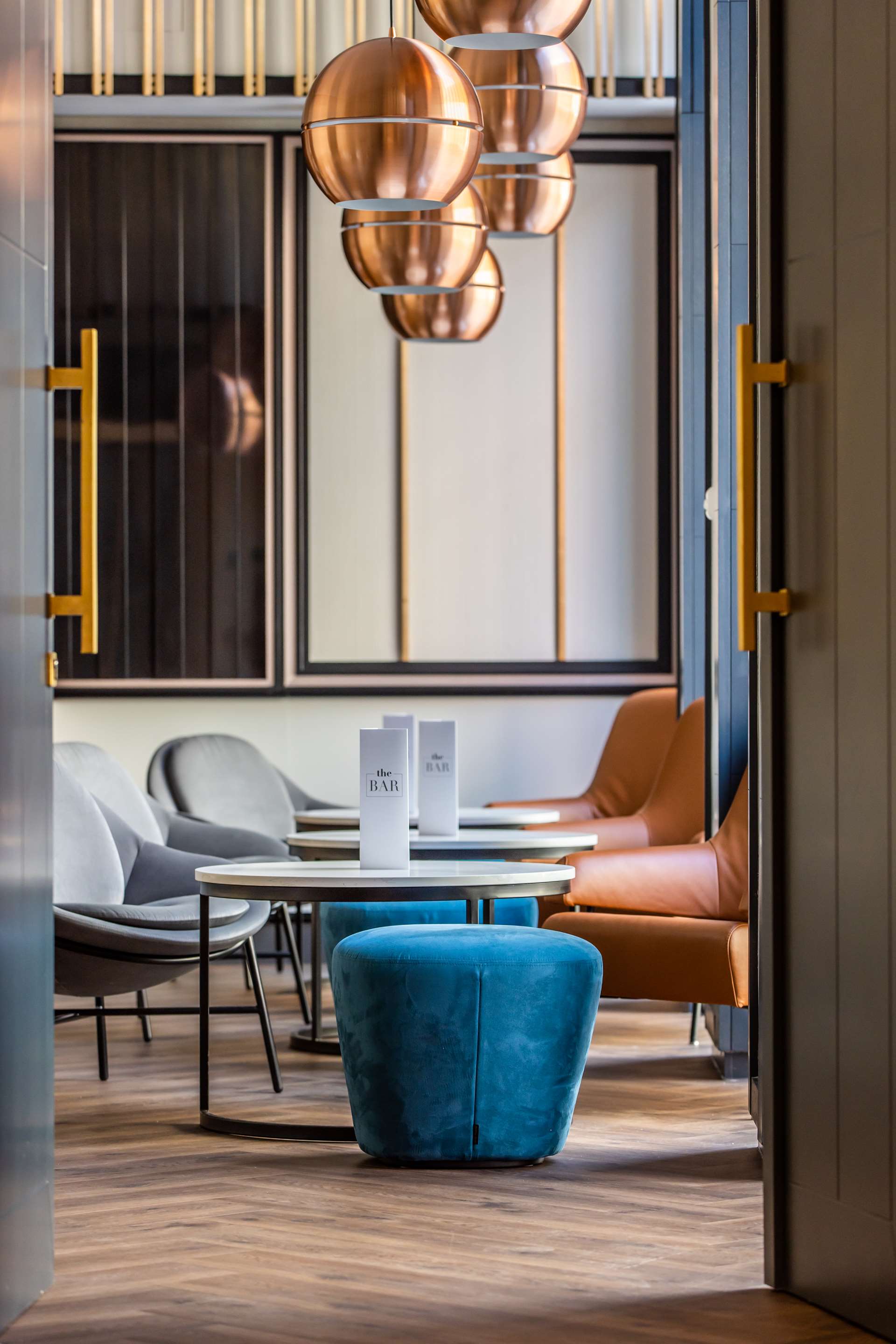 Radisson Blu Hotel, Prague - The Bar - Lounge Area