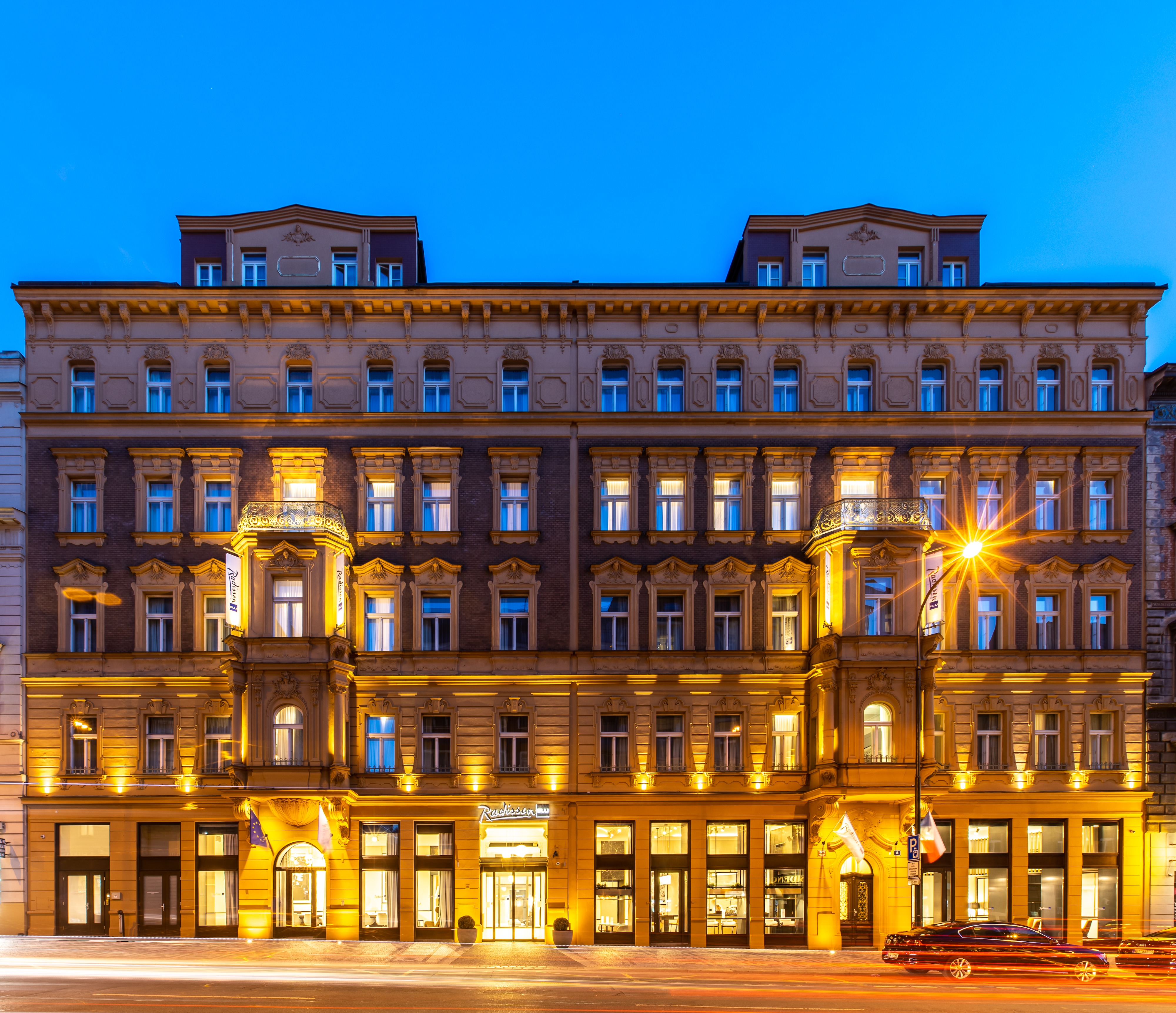 Radisson Blu Hotel, Prague - Radisson Blu Hotel Prague Hotel Video