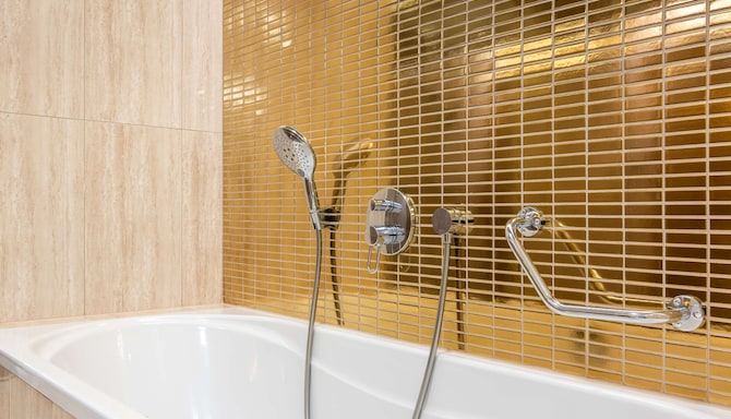 Radisson Blu Hotel, Prague - Bathroom