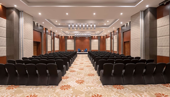 Ballsaal 1 