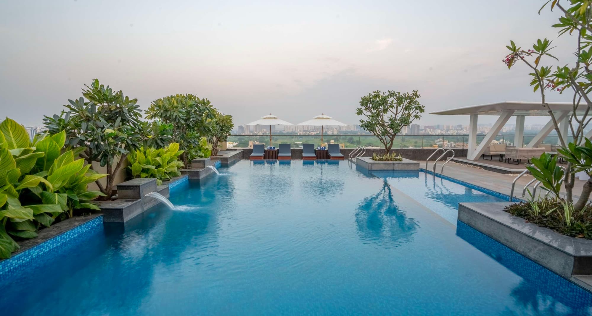 Radisson Blu Hotel, Pune Hinjawadi - Pool