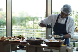 Radisson Blu Hotel, Pune Hinjawadi - Live Kitchen