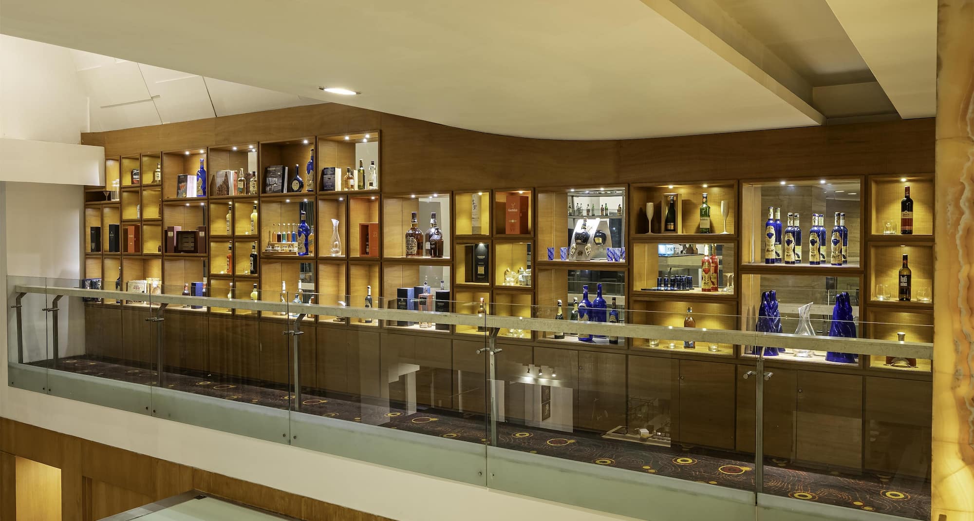 Radisson Blu Hotel, Pune Kharadi - Bar