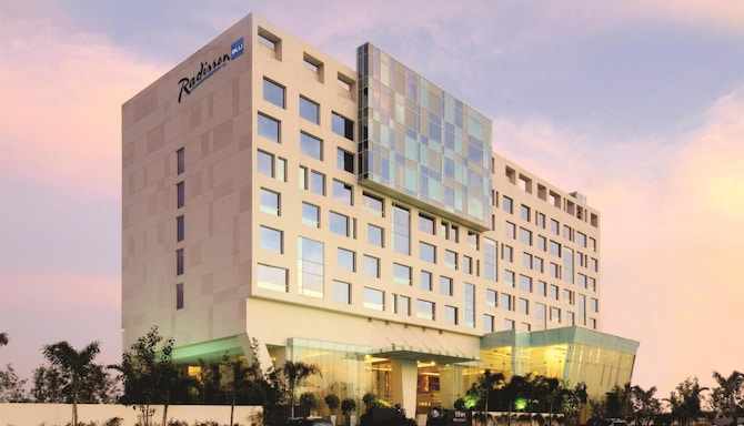 Radisson Blu Hotel, Pune Kharadi - Facade