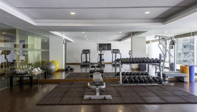 Radisson Blu Hotel, Pune Kharadi - Gym