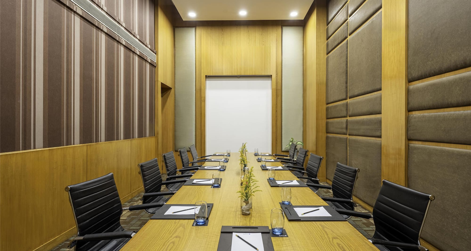 Radisson Blu Hotel, Pune Kharadi - Meeting Room Lobelia