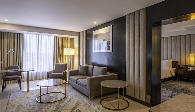 Radisson Blu Hotel, Pune Kharadi - Executive Suite - Living Room