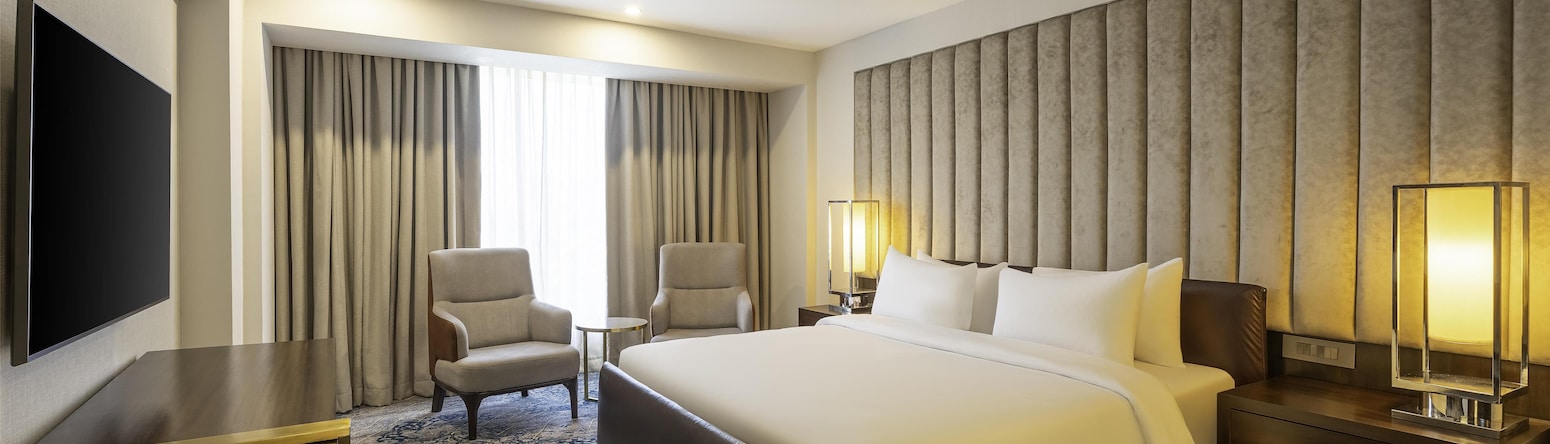 Radisson Blu Hotel, Pune Kharadi - Executive Suite  Room