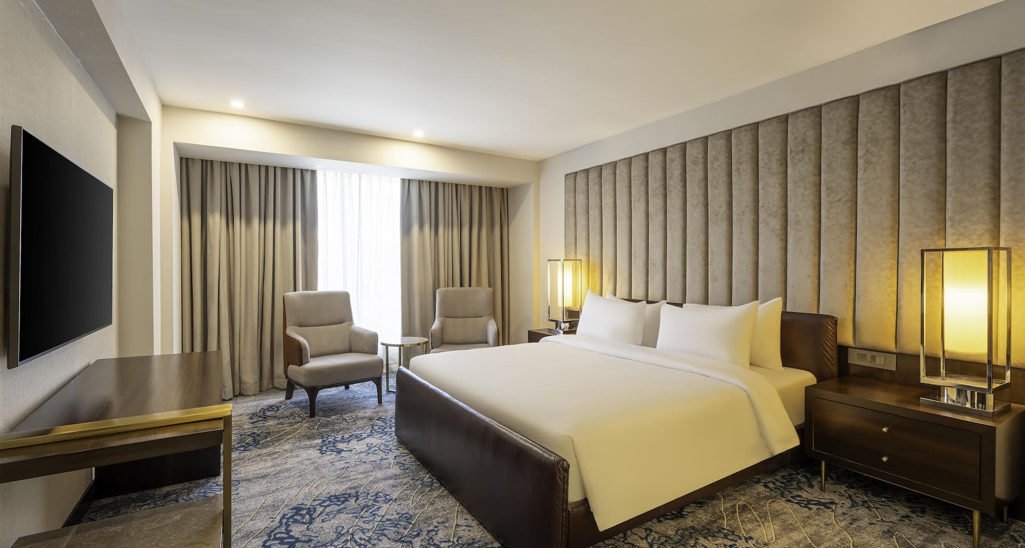 Radisson Blu Hotel, Pune Kharadi - Executive Suite  Room