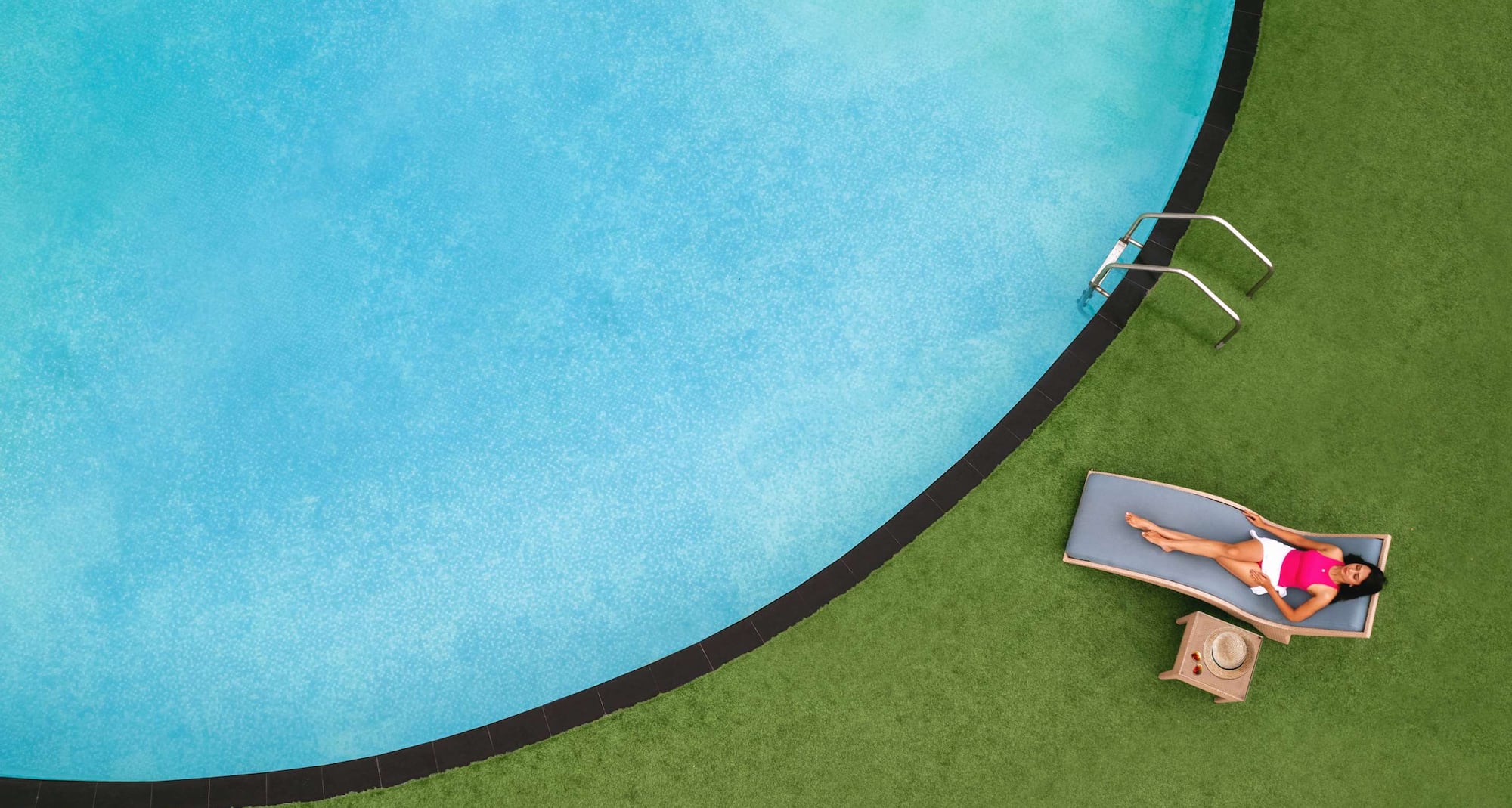 Radisson Blu Hotel, Ranchi - Swimming Pool