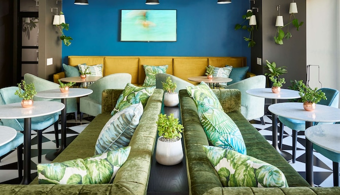 Radisson Blu Hotel & Residence, Cape Town - Ghibli Bar