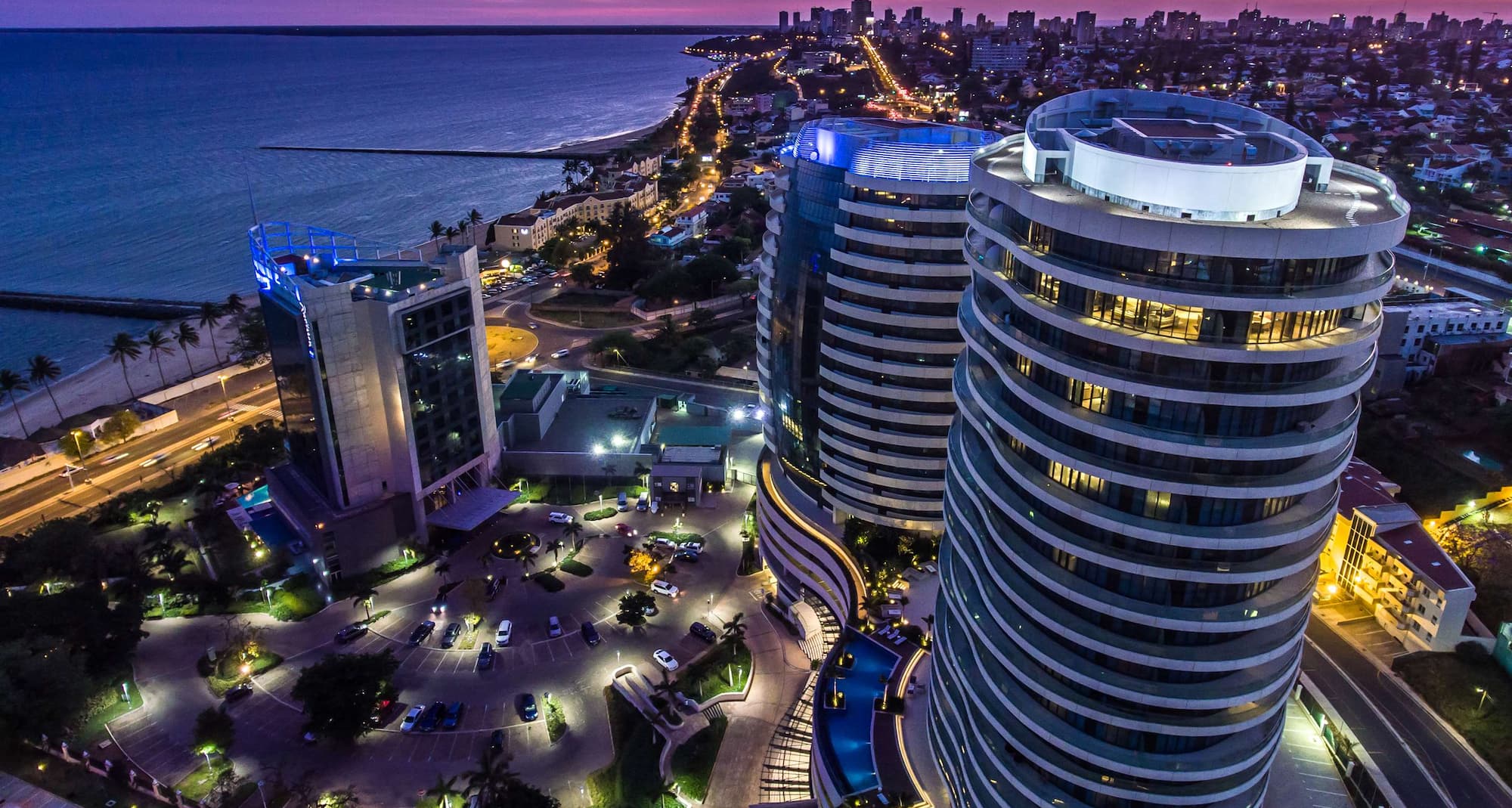 Radisson Blu Hotel and Residence, Maputo - Hotel Exterior Night