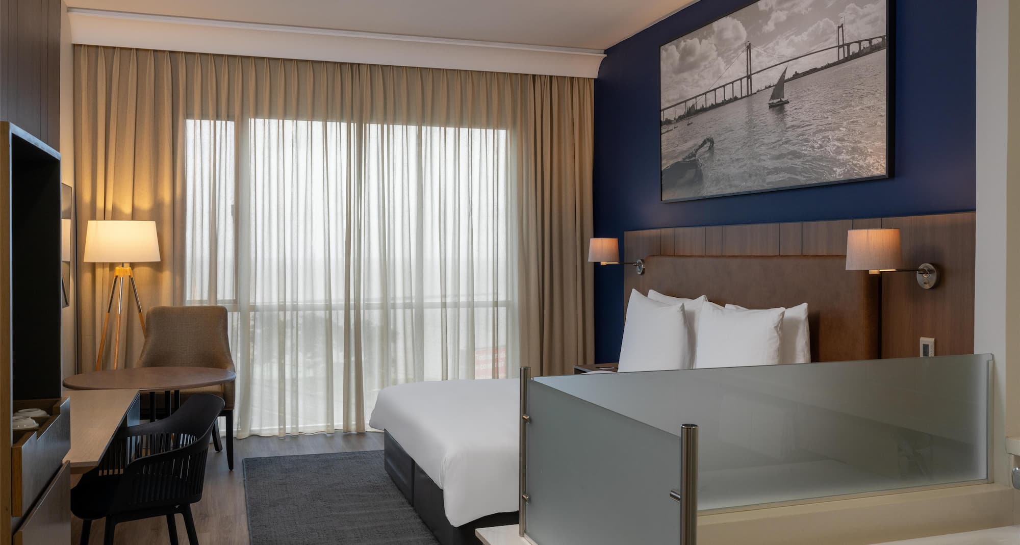 Radisson Blu Hotel and Residence, Maputo - Deluxe Room King with Sea View