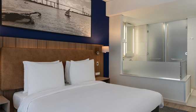 Radisson Blu Hotel and Residence, Maputo - Deluxe Room King