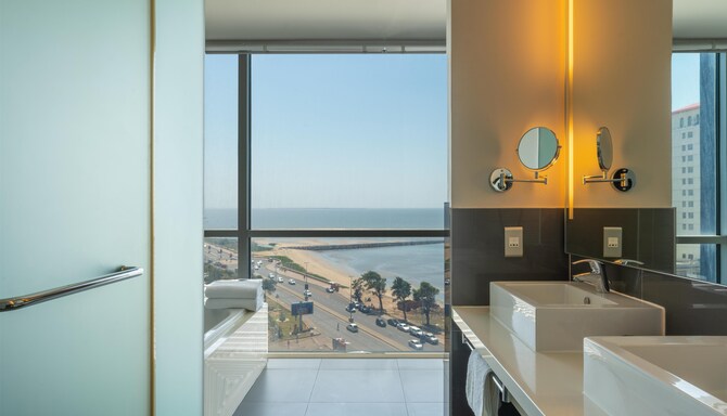 Radisson Blu Hotel & Residence, Maputo - Gjesterom bad
