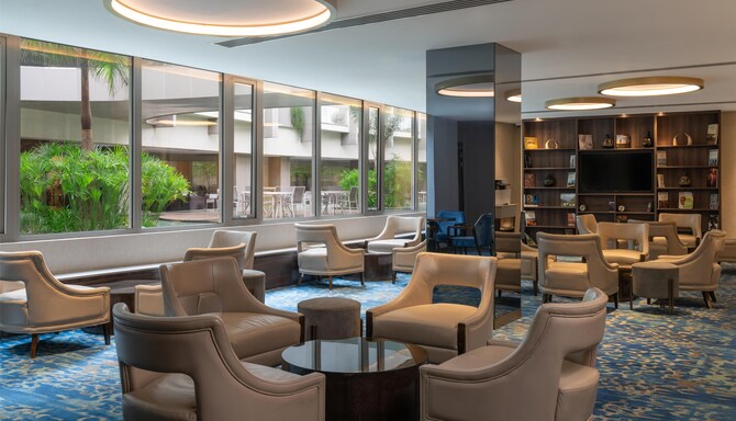 Radisson Blu Hotel and Residence, Nairobi Arboretum - Business Lounge