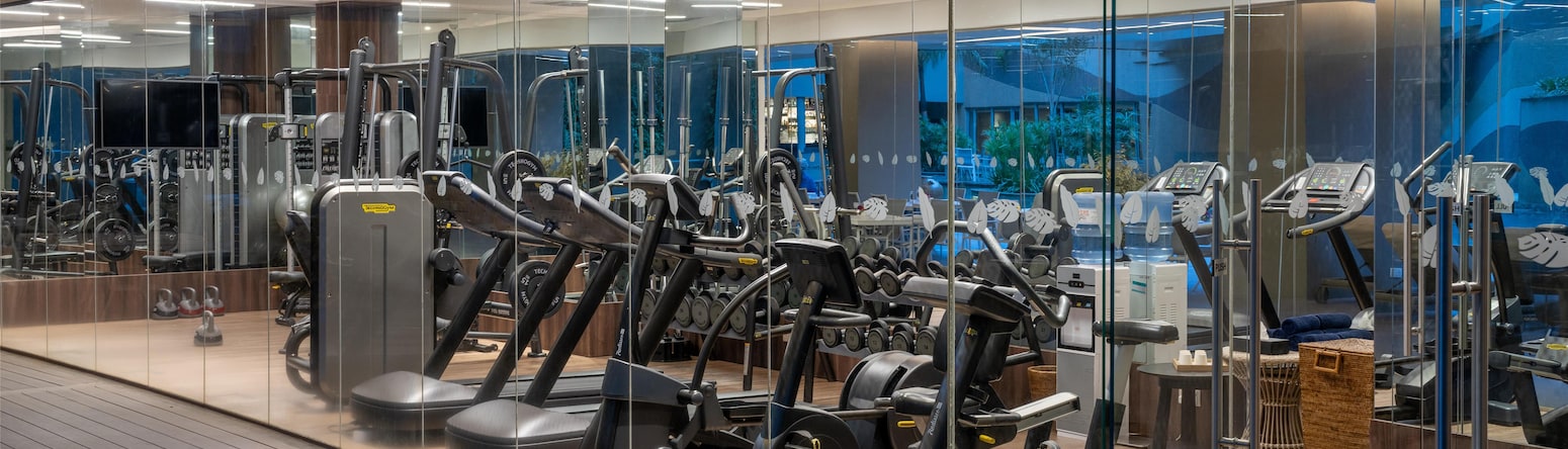 Radisson Blu Hotel and Residence, Nairobi Arboretum - GYM Night