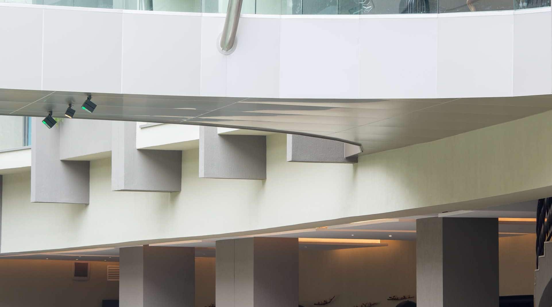 Radisson Blu Hotel & Residence Nairobi Arboretum - Piscine et pont