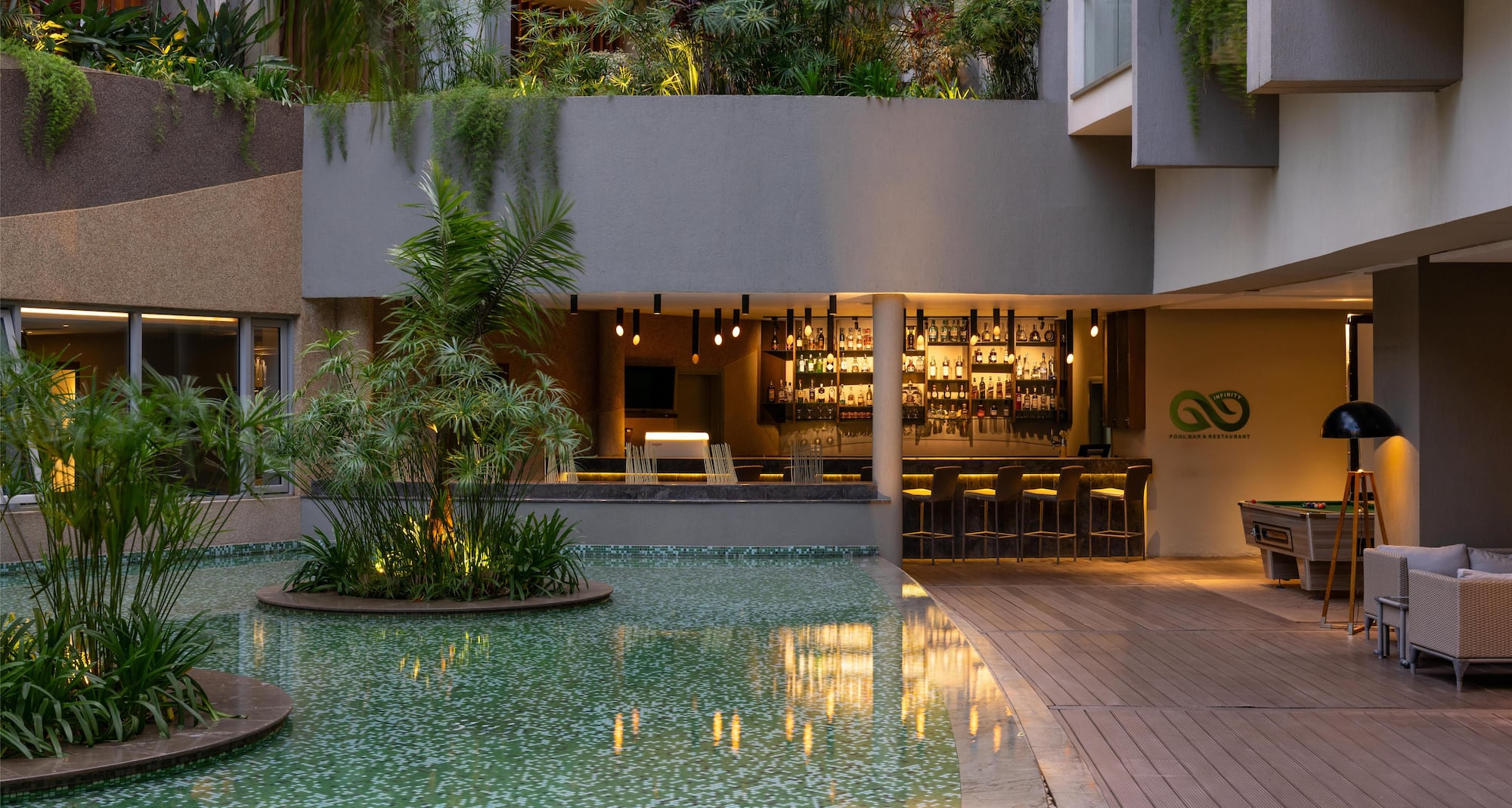 Radisson Blu Hotel and Residence, Nairobi Arboretum - Infinity Pool Wide Angle
