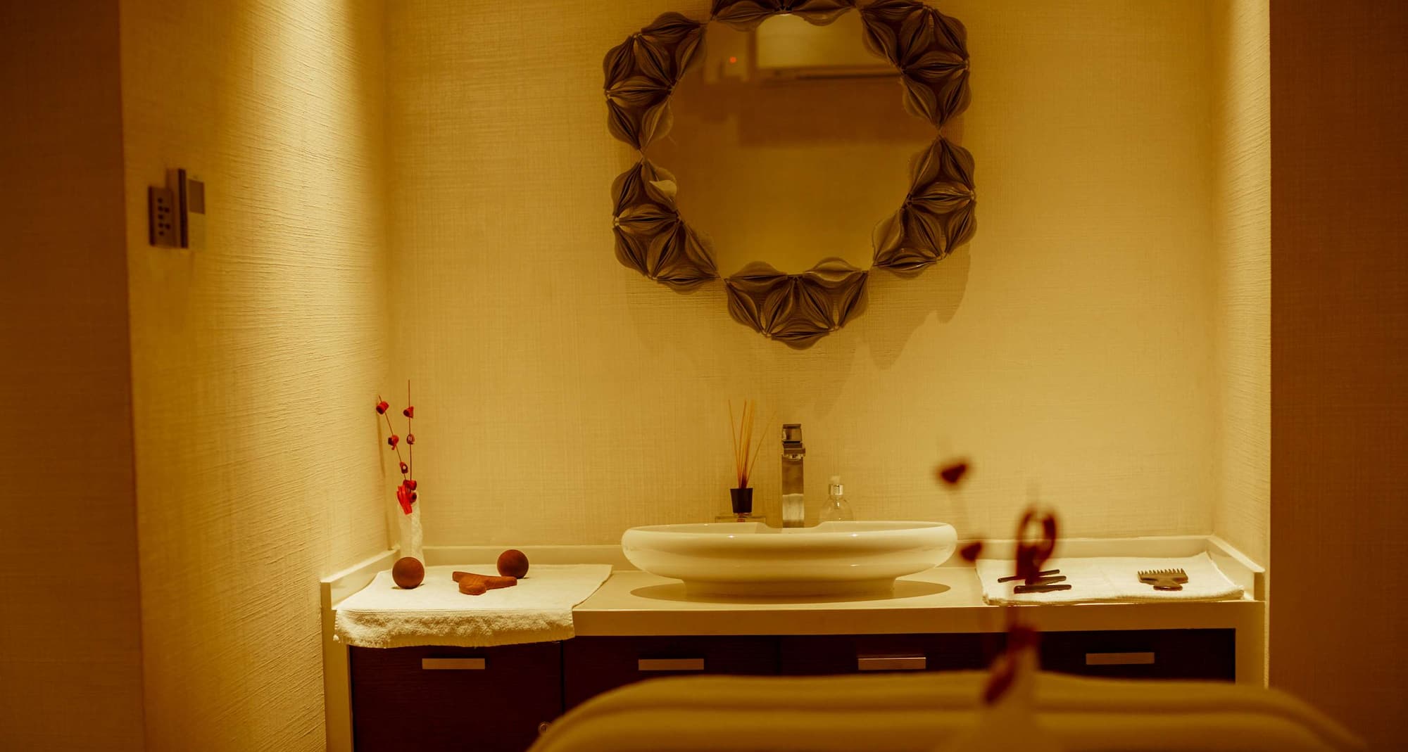 فندق وشقق راديسون بلو، نيروبي آربوريتوم - سبا