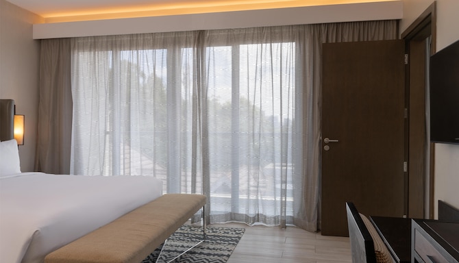 Radisson Blu Hotel & Residence, Nairobi Arboretum - Presidential Suite Second Bedroom
