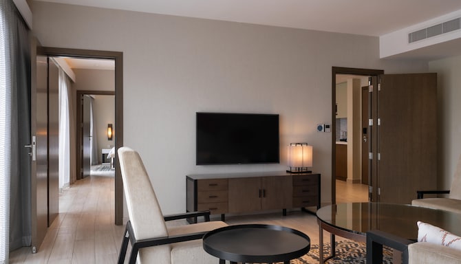 Radisson Blu Hotel & Residence, Nairobi Arboretum - Presidential Suite