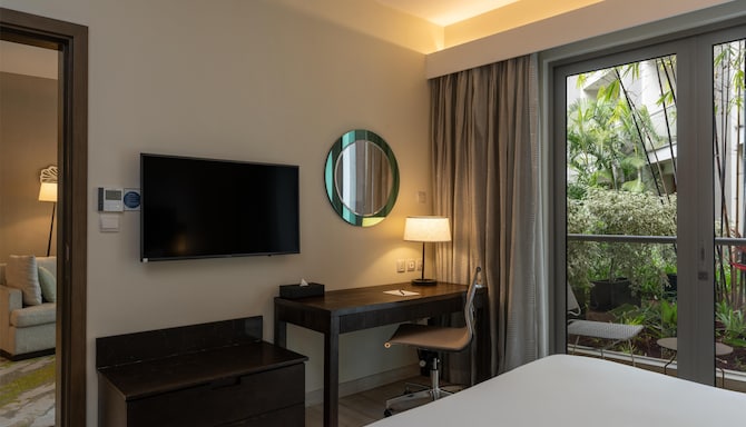 Radisson Blu Hotel & Residence, Nairobi Arboretum - One Bedroom Suite Garden View