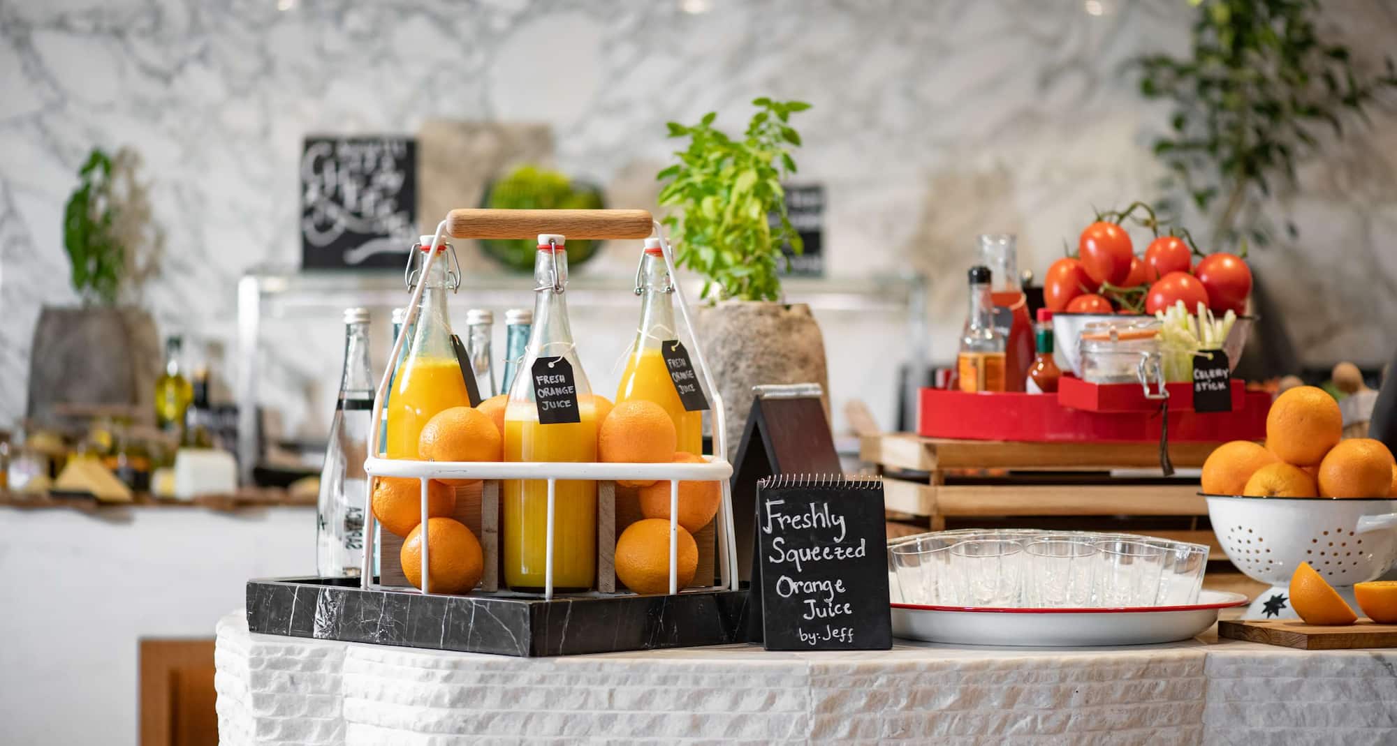Radisson Blu Hotel and Residence, Riyadh Diplomatic Quarter - Fresh juice station