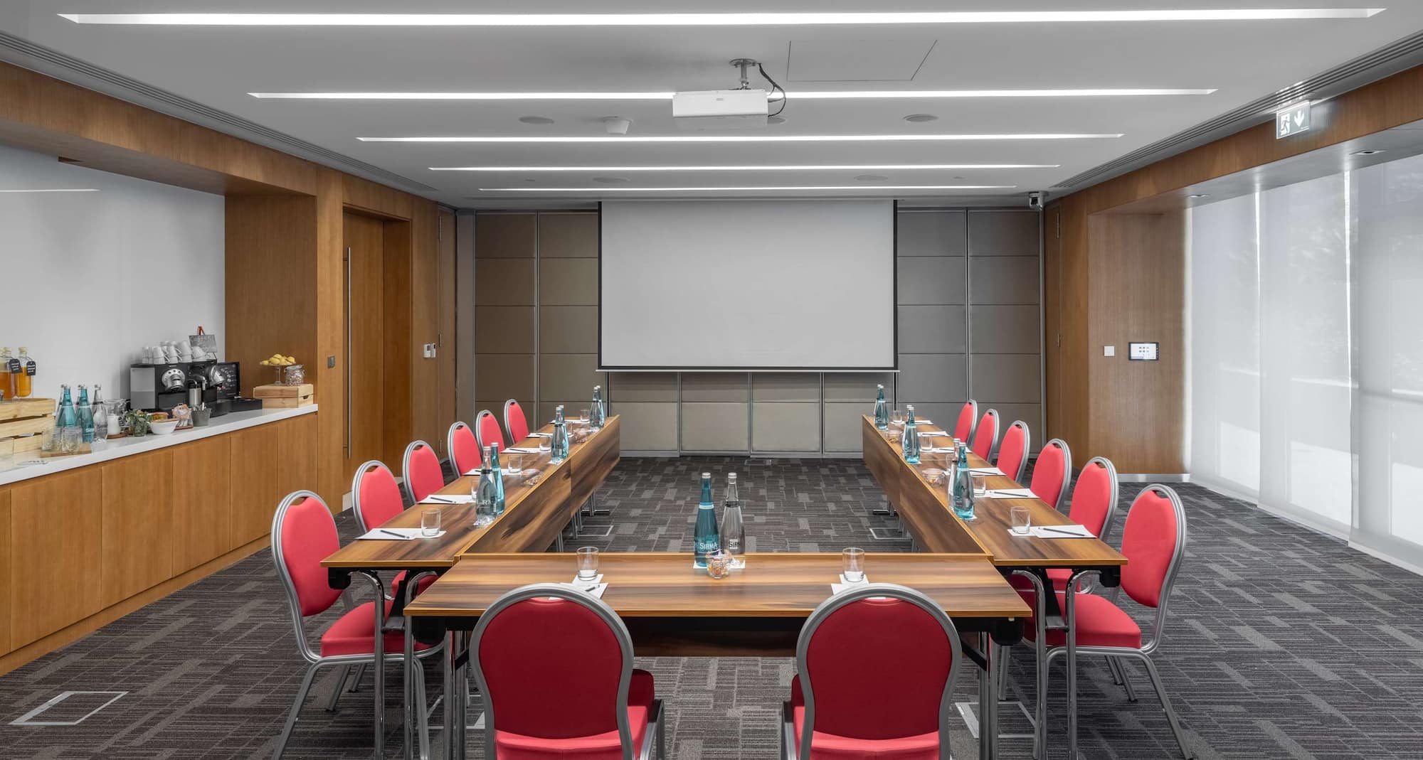 Radisson Blu Hotel & Residence, Riyadh Diplomatic Quarter - Meeting Room 2 - U-shape