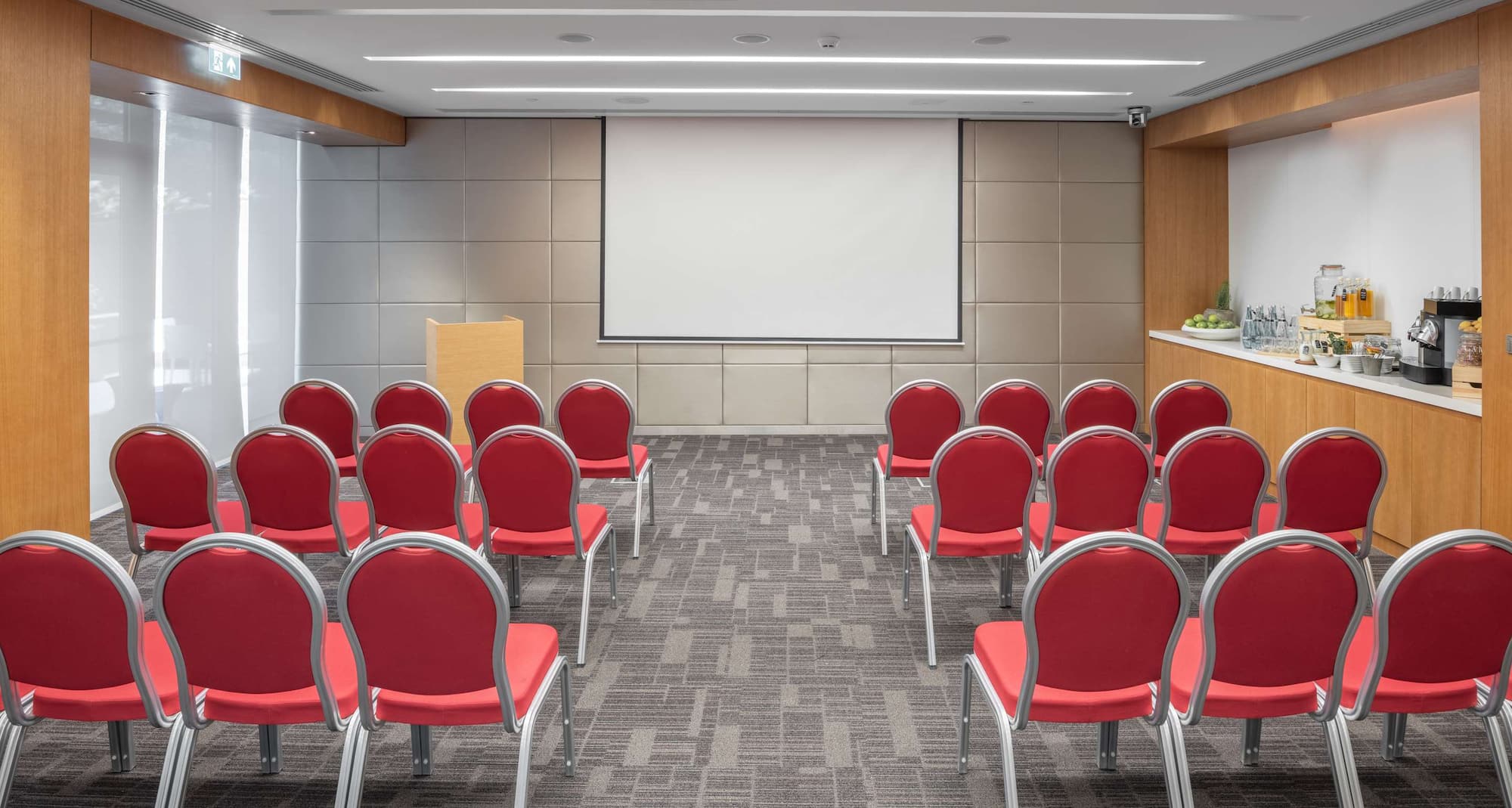Radisson Blu Hotel & Residence, Riyadh Diplomatic Quarter - Meeting Room 3 - Theater style
