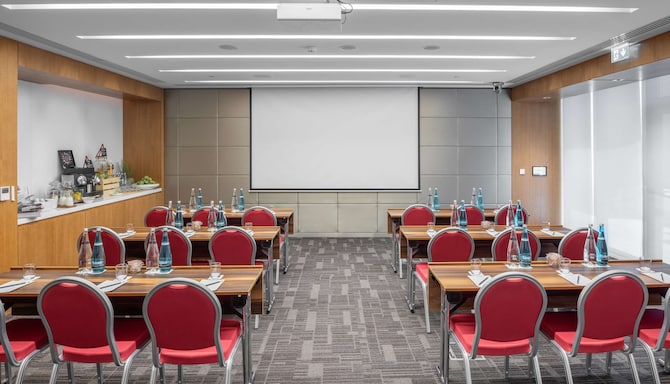 MEETING ROOM 1