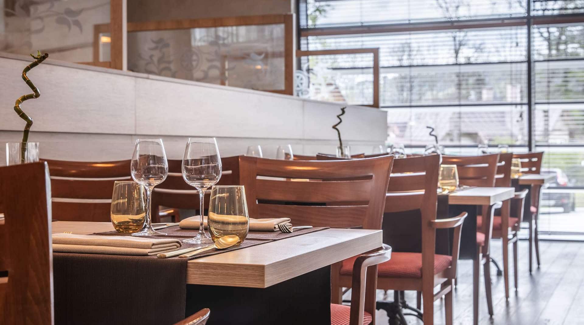 Radisson Blu Hotel and Residences, Zakopane - Roots Brasserie