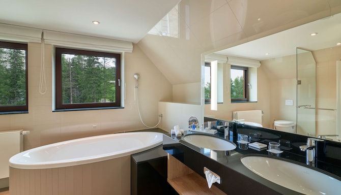 Radisson Blu Hotel & Residences, Zakopane - حمام الجناح