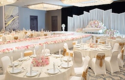 Radisson Blu Hotel and Resort, Abu Dhabi Corniche - Al Qasr ballroom wedding set-up