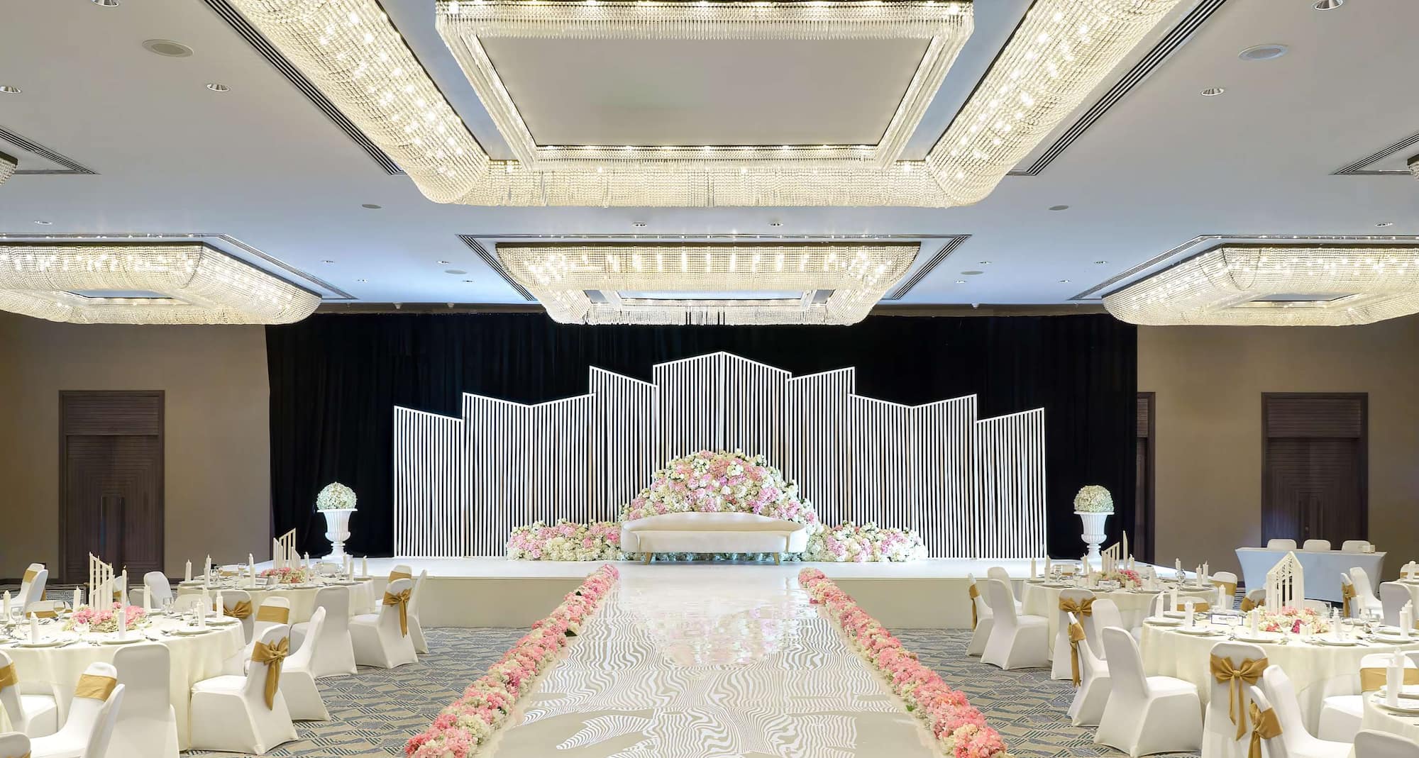 מלון Radisson Blu & אתר נופש, קורניש אבו דאבי - ערכת חתונה באולם אירועים אל קאסר