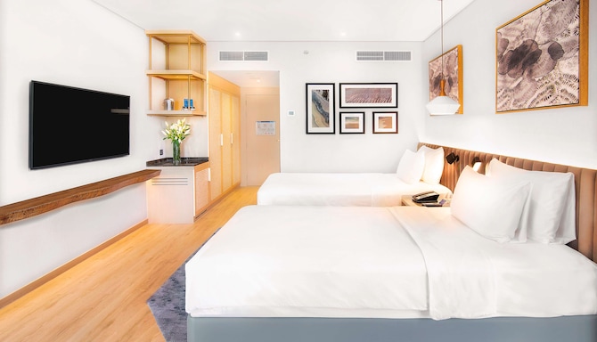 Radisson Blu Hotel & Resort, Abu Dhabi Corniche - Superior Room